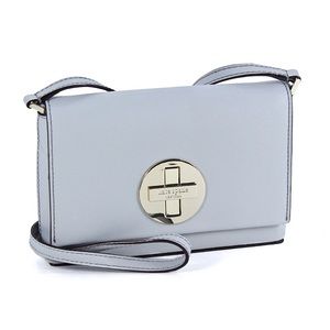 Kate Spade cross body purse. Comes with dust bag.